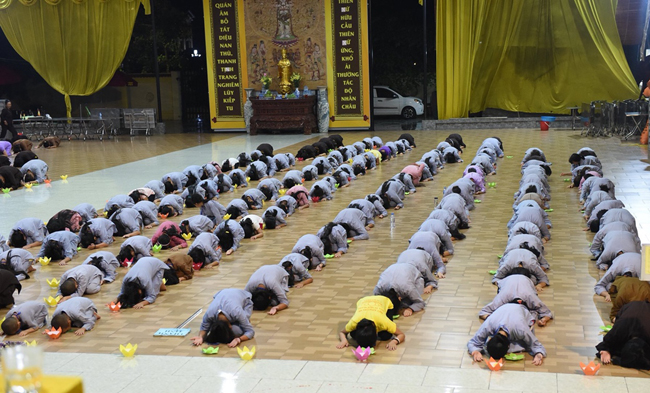 Hải Dương: Khóa tu "Học làm người con hiếu thảo"